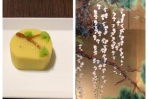 山種美術館　Cafe椿の日本画をモチーフにした創作和菓子（右：モチーフになった下村観山作「老松白藤」）