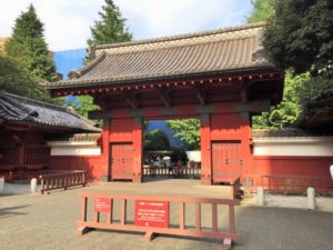 東京大学の赤門。